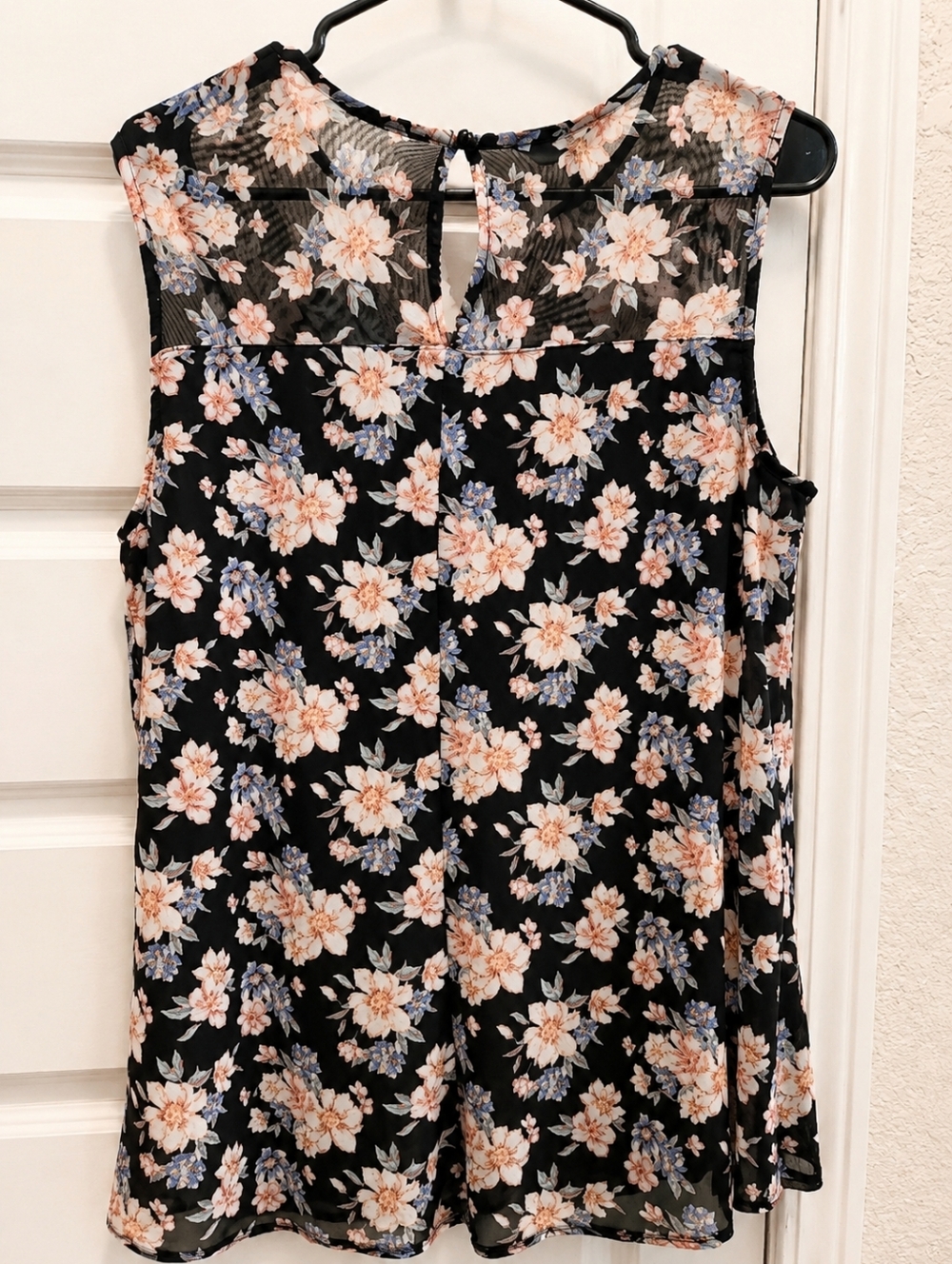 **FOR @kentucky ONLY**  APT 9 Floral Sleeveless Blouse Womens Large - Picture 15 of 15